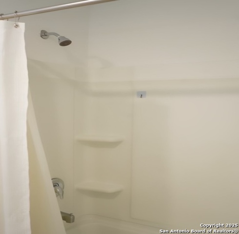 Image 13 of 31 For 7119 Satellite Way