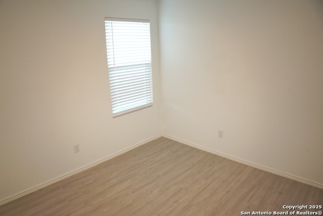 Image 16 of 31 For 7119 Satellite Way
