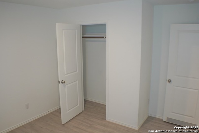 Image 18 of 31 For 7119 Satellite Way