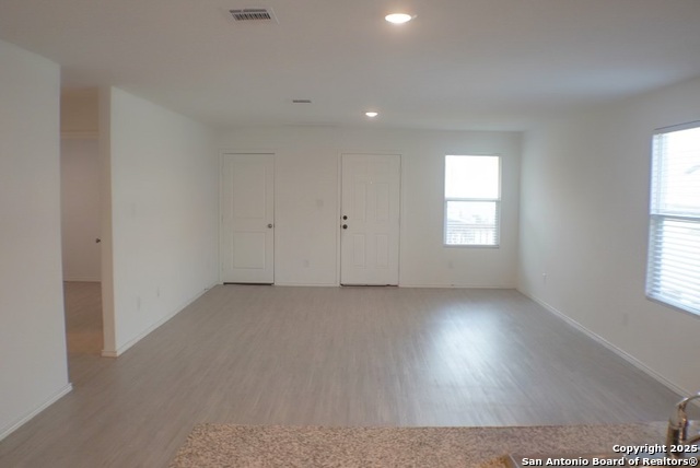 Image 3 of 31 For 7119 Satellite Way