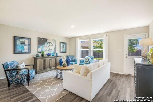 Image 11 of 22 For 212 Agave Circle