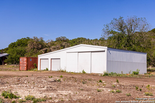 Listing photo id 29 for 14910 Bullhead Rd