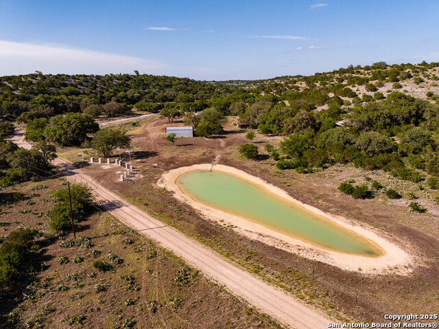 Listing photo id 35 for 14910 Bullhead Rd