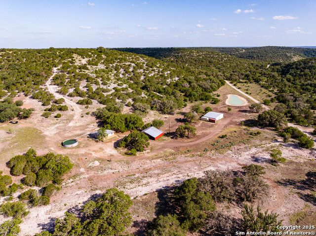 Listing photo id 36 for 14910 Bullhead Rd