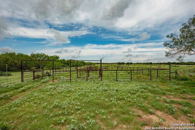 Listing photo id 35 for 4978 County Road 427