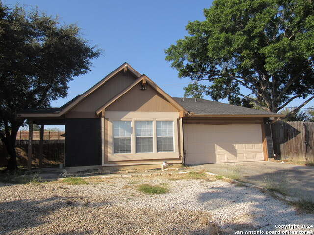 Image 12 of 55 For 7731 Clear Ridge Dr