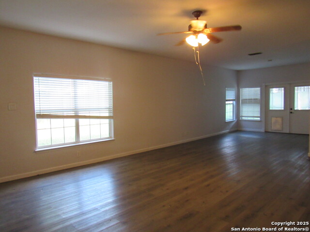 Image 14 of 55 For 7731 Clear Ridge Dr