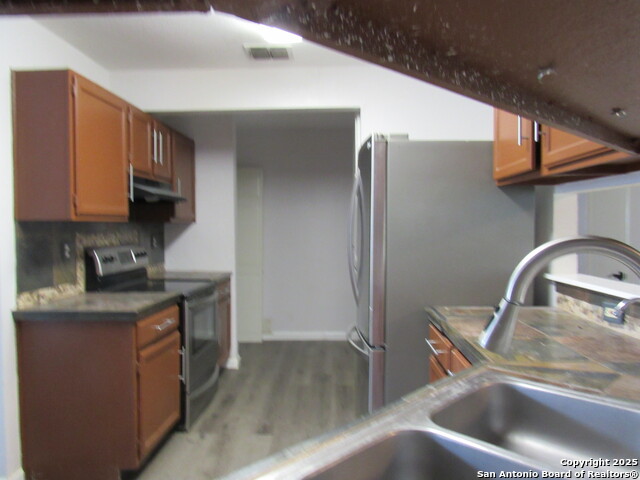 Image 32 of 55 For 7731 Clear Ridge Dr