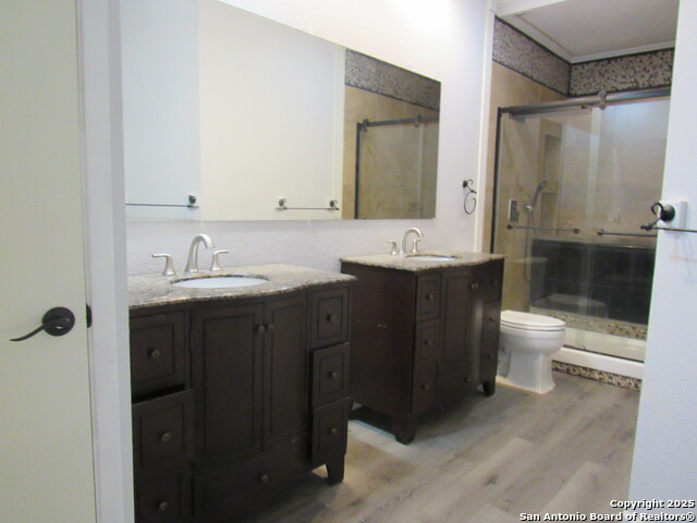 Image 37 of 55 For 7731 Clear Ridge Dr