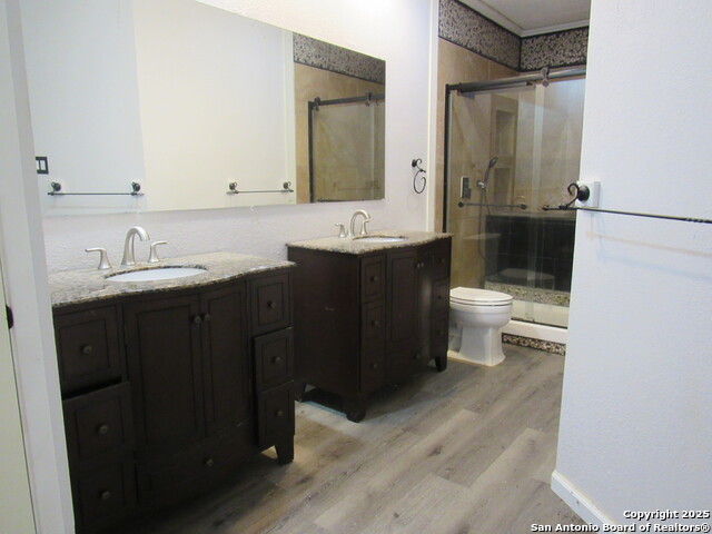 Image 39 of 55 For 7731 Clear Ridge Dr