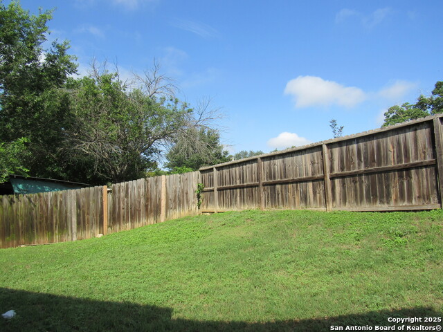 Image 54 of 55 For 7731 Clear Ridge Dr