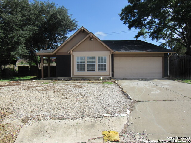 Image 6 of 55 For 7731 Clear Ridge Dr