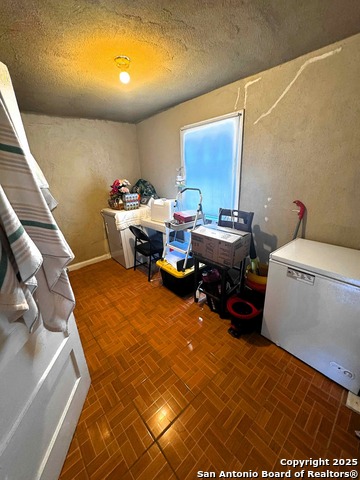 Listing photo id 3 for 422 E Franciscan