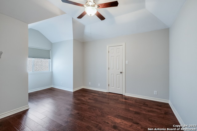Image 21 of 28 For 18315 Rogers Pike
