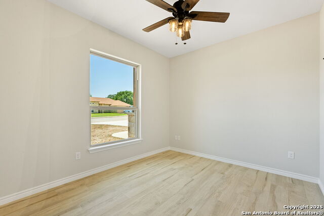 Image 18 of 27 For 1710 Crooked Creek Drive