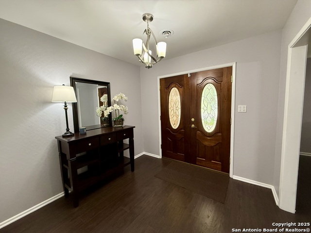 Listing photo id 7 for 803 Leland
