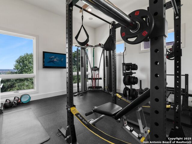 Listing photo id 24 for 11 Davenport Ln