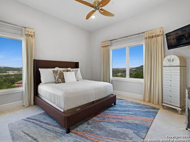 Listing photo id 26 for 11 Davenport Ln