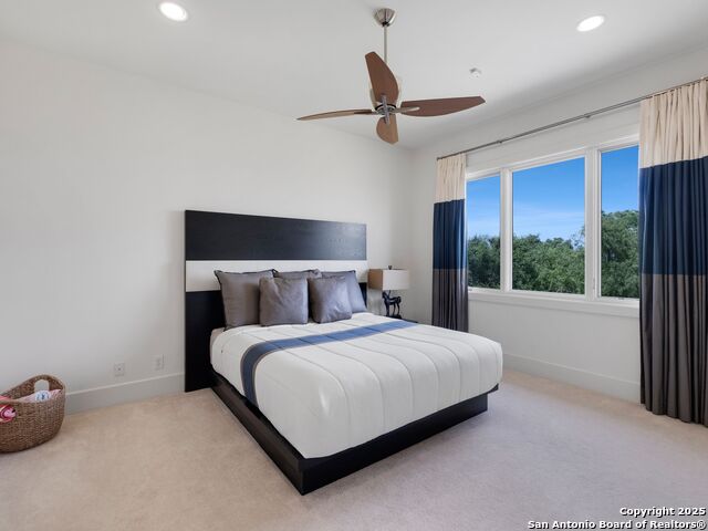 Listing photo id 27 for 11 Davenport Ln