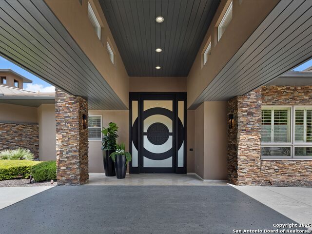 Listing photo id 3 for 11 Davenport Ln