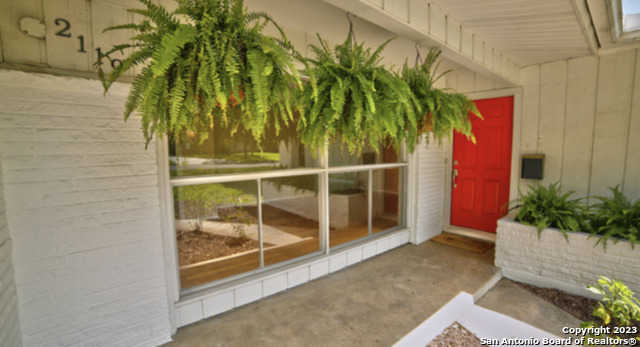 Image 3 of 22 For 2119 Flamingo Dr