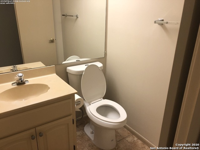 Image 16 of 24 For 2319 Park Cir