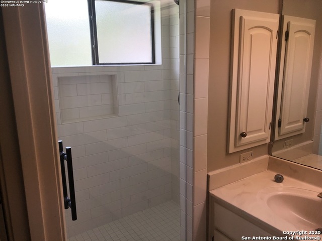 Image 21 of 24 For 2319 Park Cir