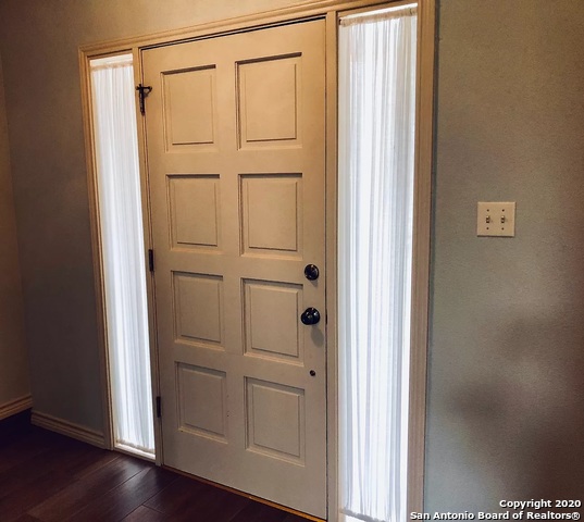 Image 4 of 24 For 2319 Park Cir