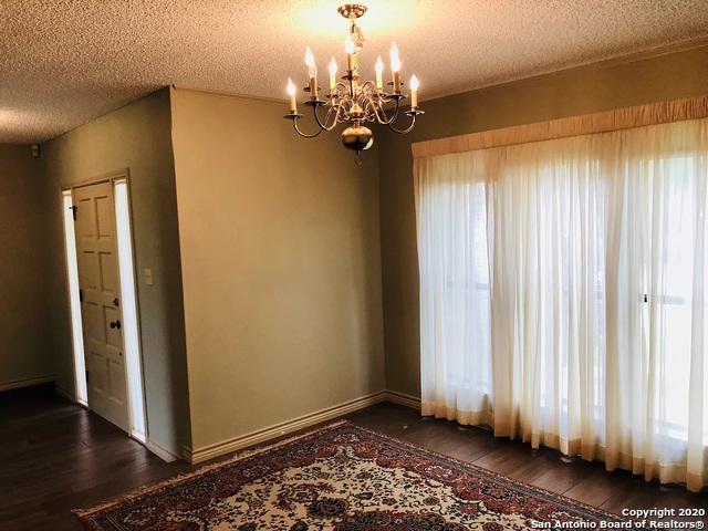 Image 5 of 24 For 2319 Park Cir