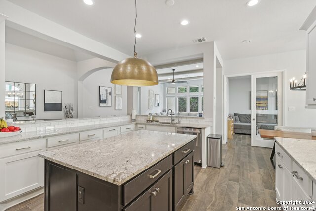 Image 21 of 86 For 9032 Raven Pointe