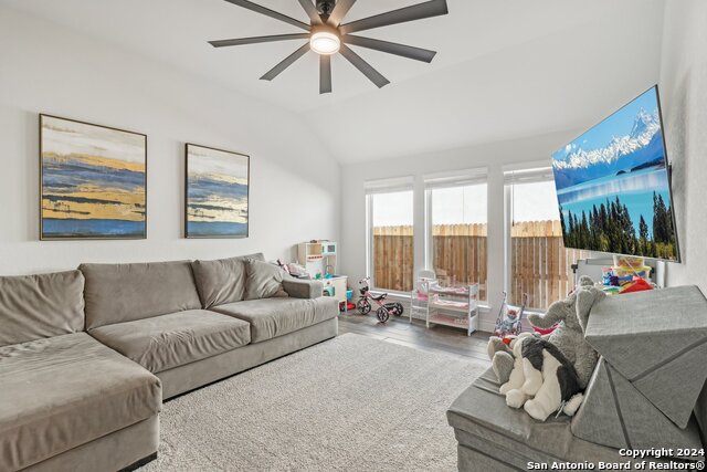 Image 28 of 86 For 9032 Raven Pointe