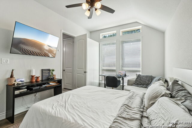 Image 42 of 86 For 9032 Raven Pointe