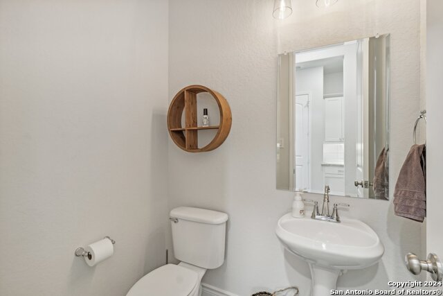 Image 53 of 86 For 9032 Raven Pointe