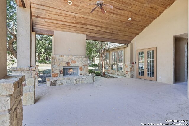 Image 77 of 86 For 9032 Raven Pointe
