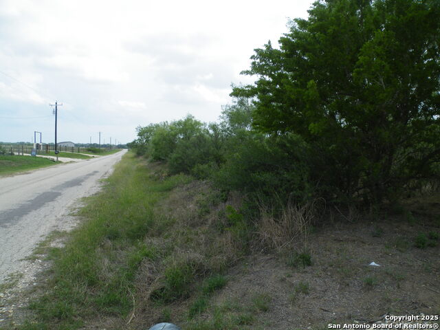 Image 2 of 7 For 618 County Road 154