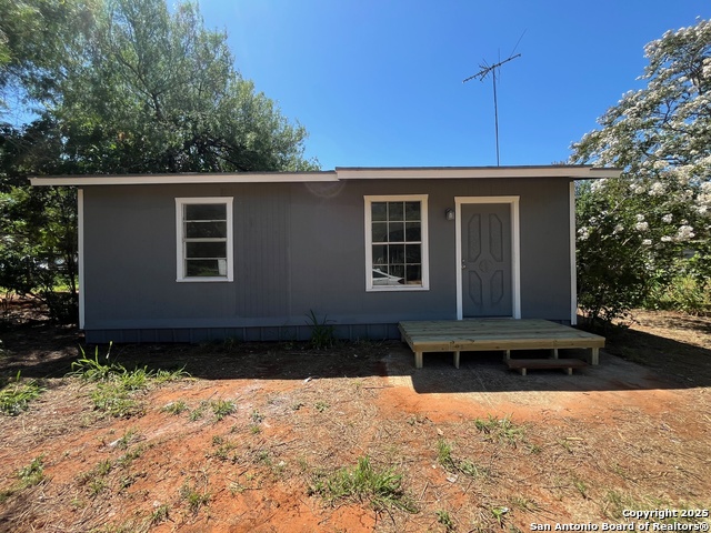 Details for 130 Trevino N, Pearsall, TX 78061