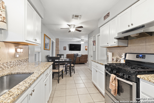 Image 10 of 27 For 9407 Lands Point