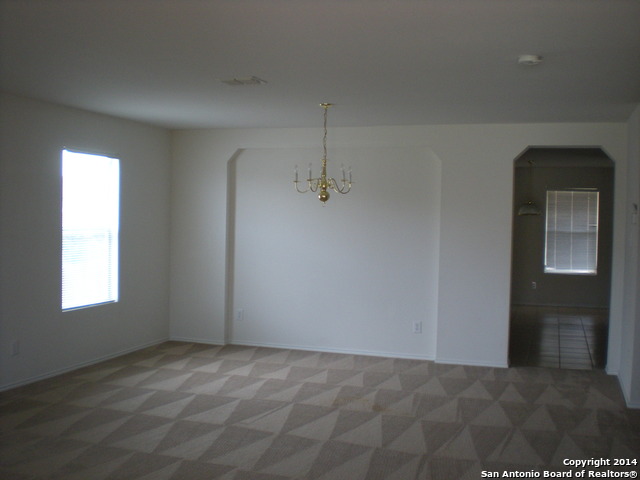 Image 2 of 13 For 233 Willow Run