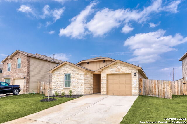 Image 3 of 24 For 13515 Whisper Ranch