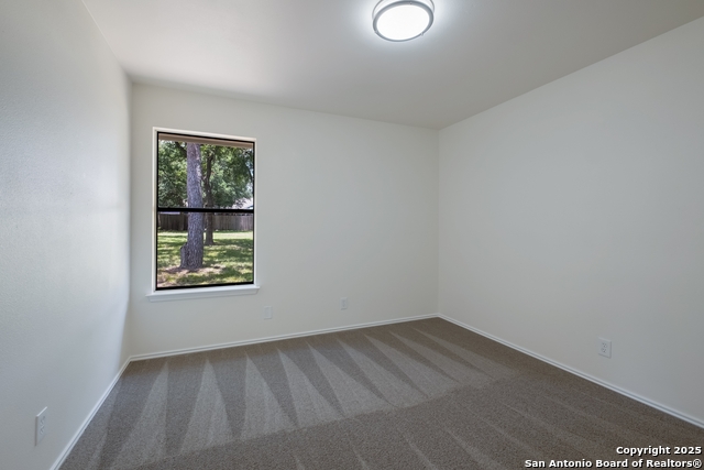 Image 16 of 21 For 1390 Misty Ln