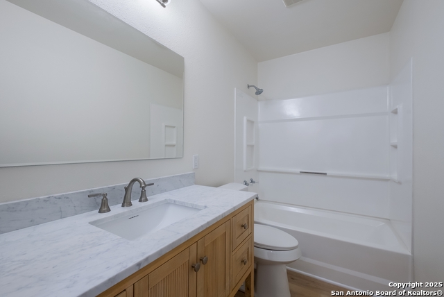 Image 17 of 21 For 1390 Misty Ln