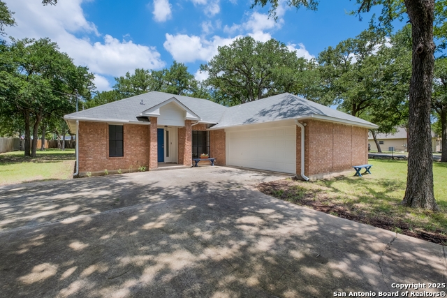 Image 2 of 21 For 1390 Misty Ln