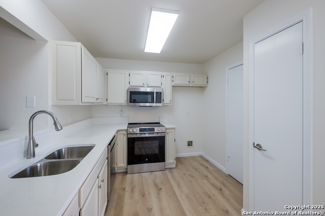 Image 9 of 21 For 1390 Misty Ln