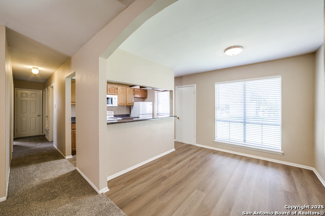Listing photo id 9 for 7334 Cherry Brook