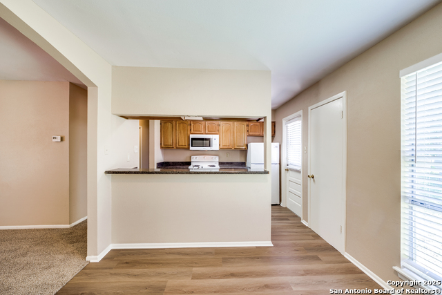 Listing photo id 13 for 7334 Cherry Brook