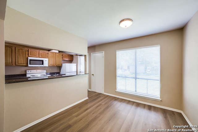 Listing photo id 14 for 7334 Cherry Brook