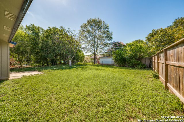 Listing photo id 30 for 7334 Cherry Brook