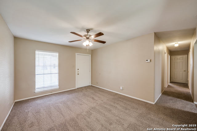Listing photo id 4 for 7334 Cherry Brook