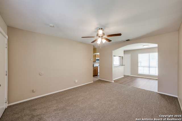 Listing photo id 5 for 7334 Cherry Brook