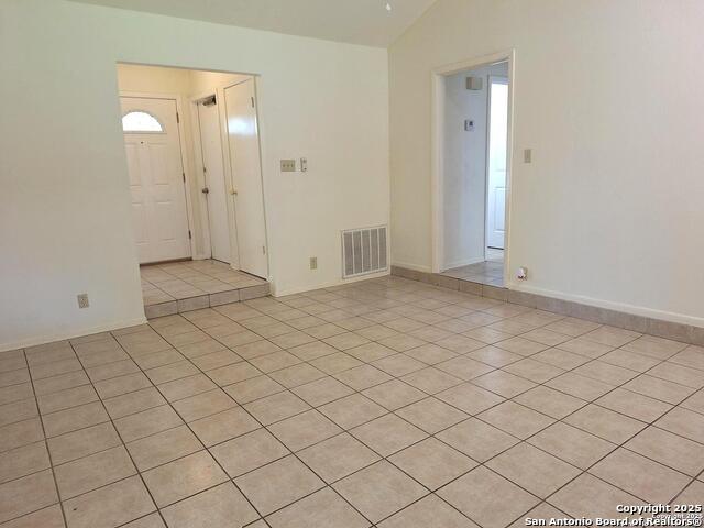 Image 4 of 23 For 322 Renee Dr